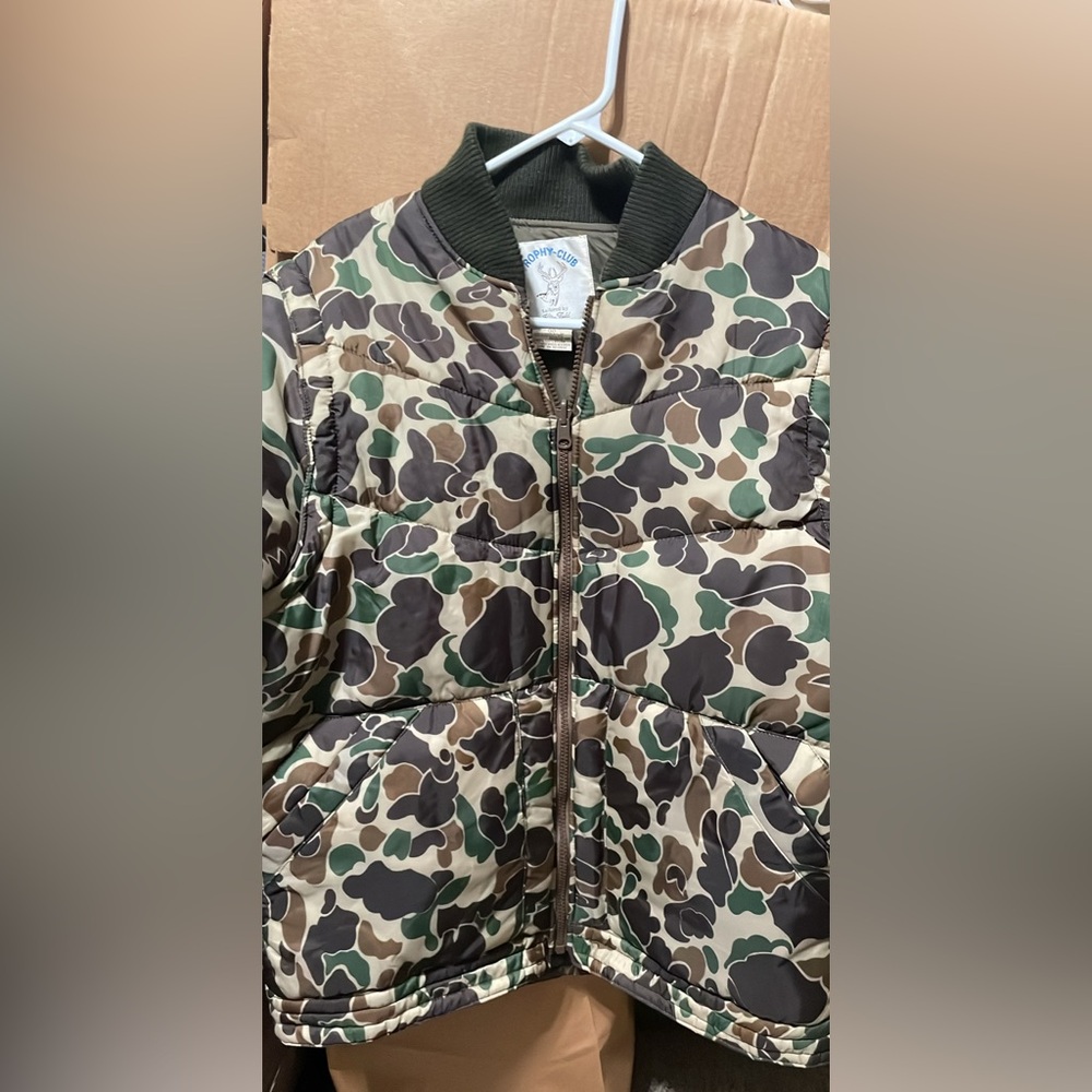 Vintage camo puffer jacket